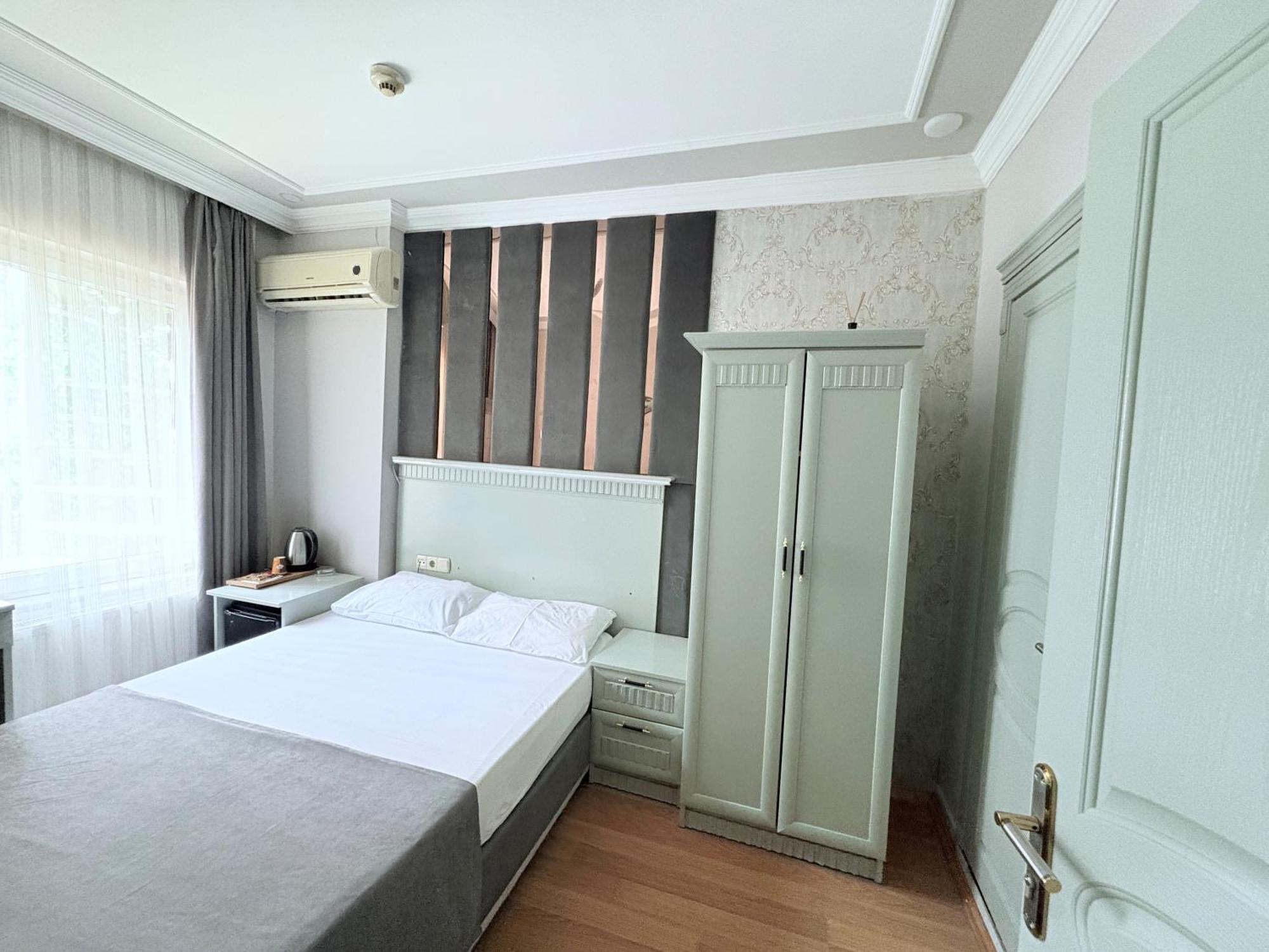 Grand Hurriyet Hotel Istanbul Exterior foto